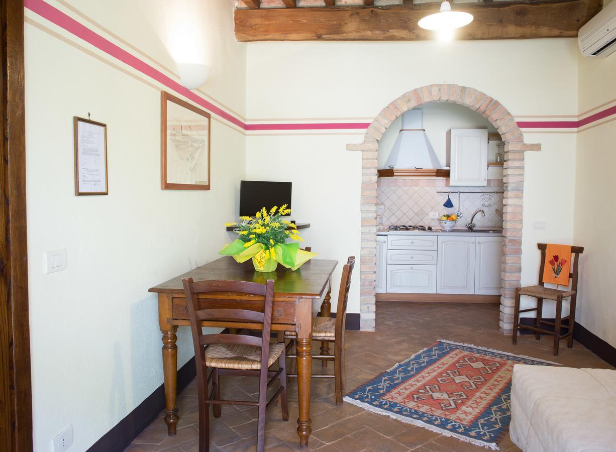Residenza Storica Casale Pozzuolo Villa Cinigiano Bagian luar foto